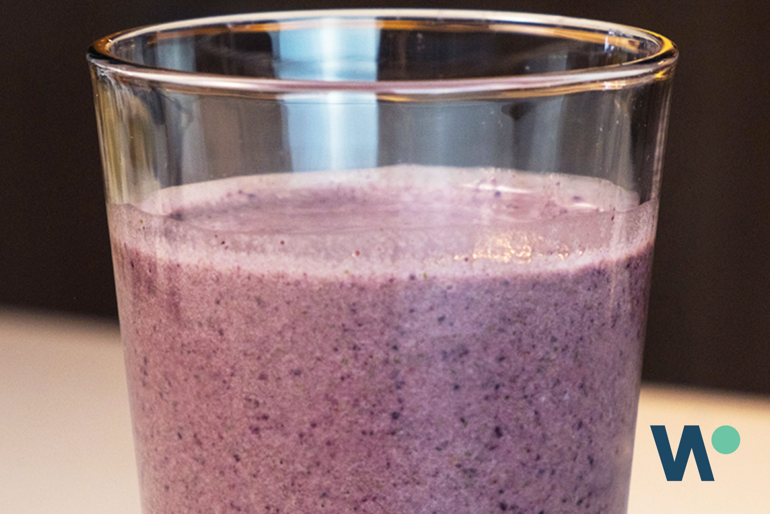 Strawberry Blueberry Protein Smoothie - dosepop